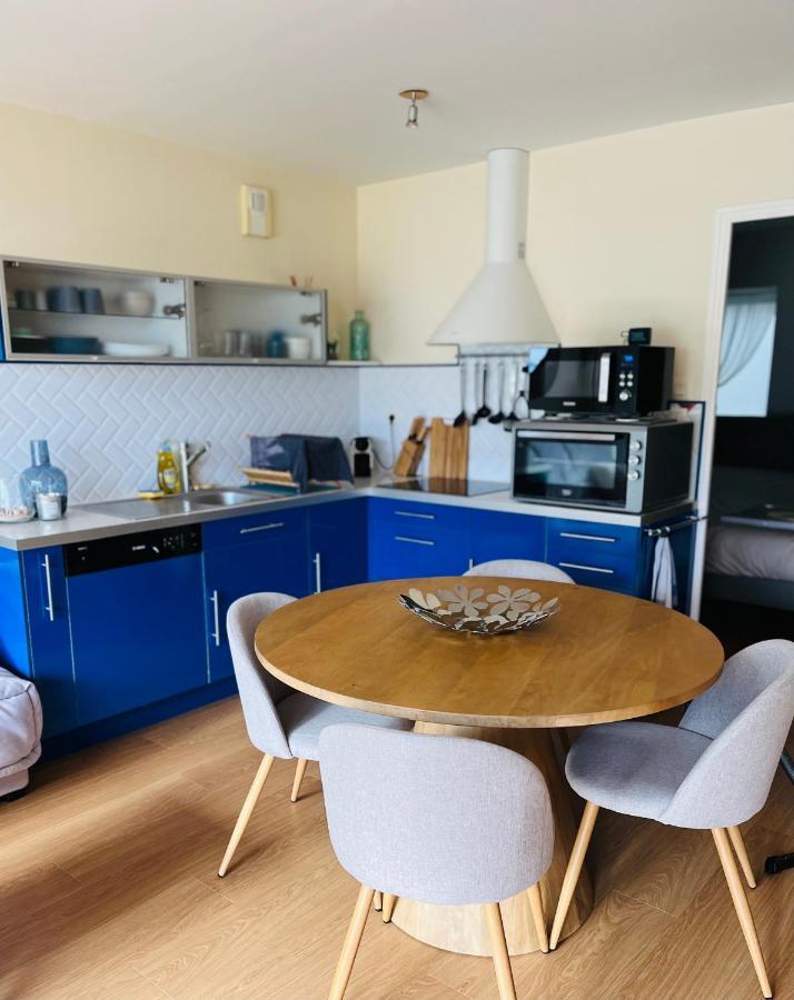 * Le Hameau De La * Apartment